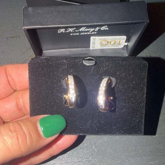 R.H Macy&Co fine jewelry diamond earrings - Picture 7 of 15